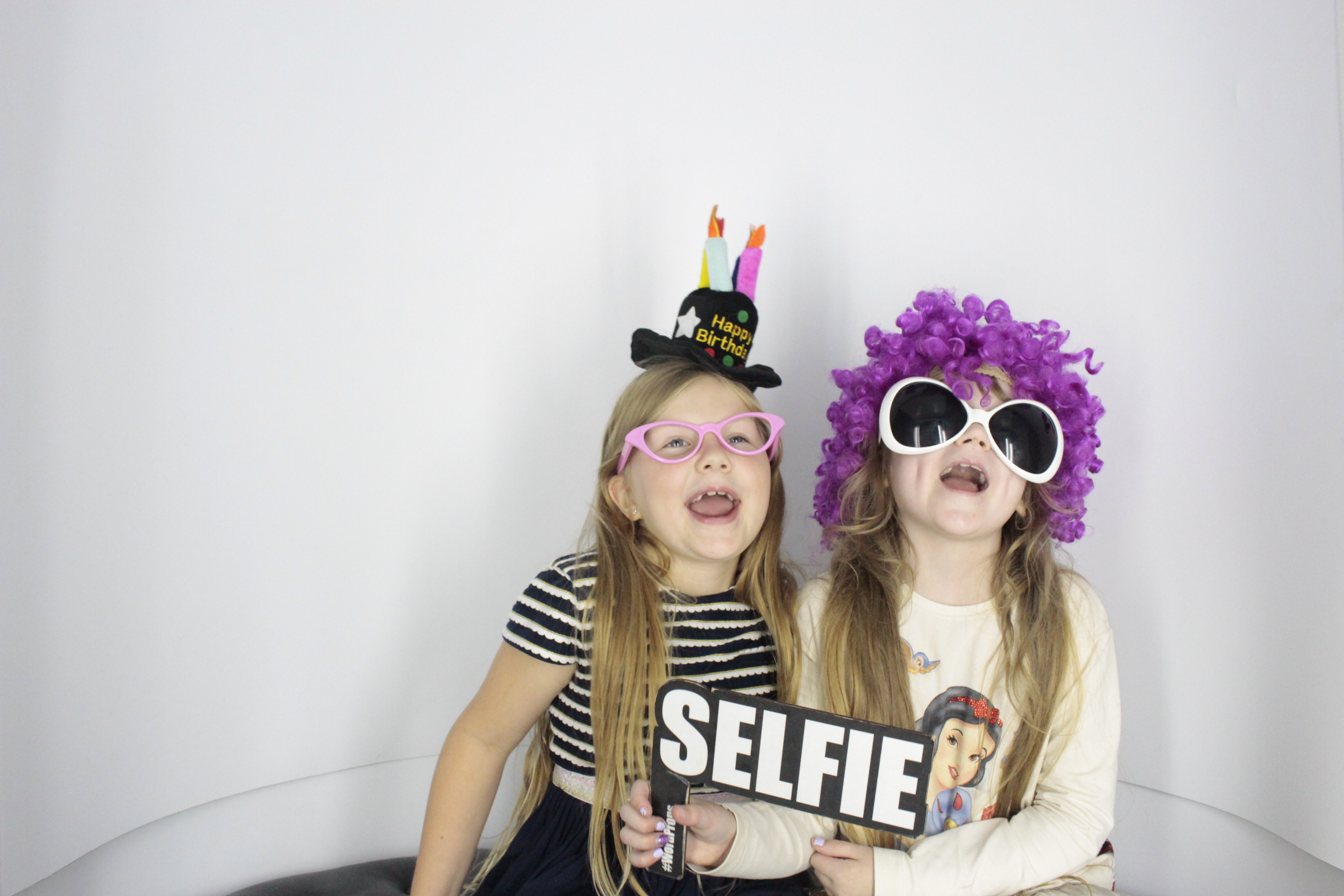Nadine 40th Birthday  | View more photos from the event at gallery.myphotoboothexperience.co.uk/u/MyPhotoBoothExperienceLtd/Nadine-40th-Birthday